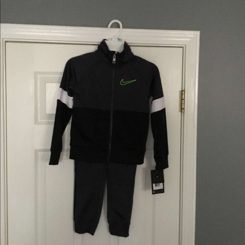 Little boys (5/S) 2 piece set.